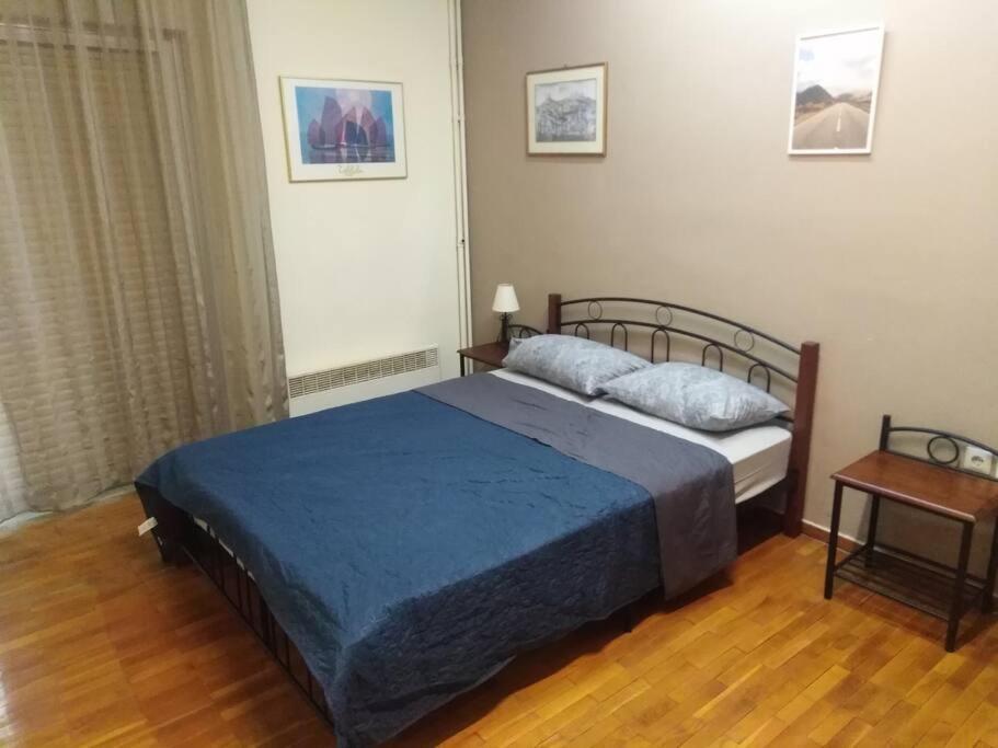 διαμερισμα α οροφου στο κεντρο τησ πολησ Apartment *